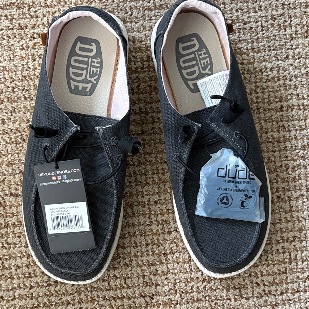 Heydude shoes new with tags